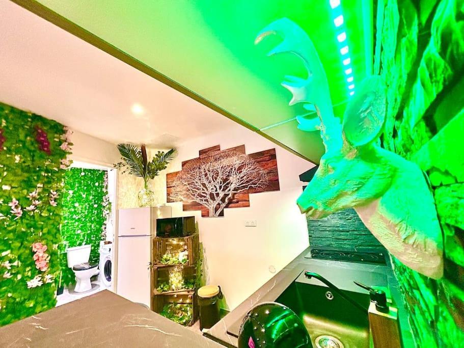 La Foret Enchantee, Centre Ville Pont-Sur-Yonne Exterior foto